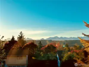 October Olympic Sunset 5:00pm 10-22-2025 from second story great room!