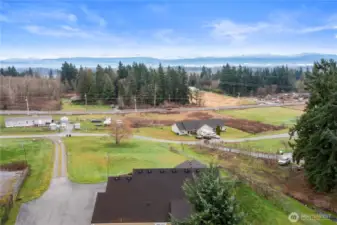 County living but so close to town.