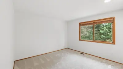 Upstairs secondary bedroom