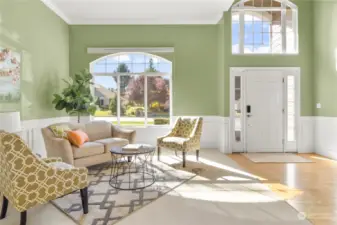 ENTRY - Formal Sitting Area off Entry.