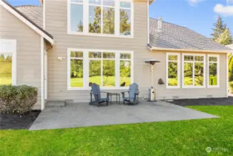 Rear Patio - ** Grass photo shopped.