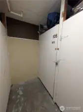 4x4 Storage locker