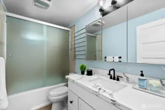 Full guest bathroom on 2nd floor.