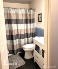 Full Bath with Tile Backsplash