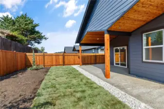 Photos of a similar home in the neighborhood