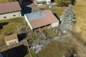 Aerial view of corral space & outbuildings.