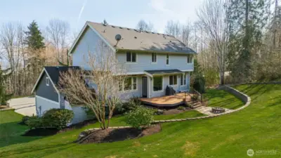 1 Acre - Privacy - Community walking trails and parks