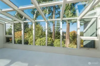 North-facing Sunroom - recently updated - Main Level