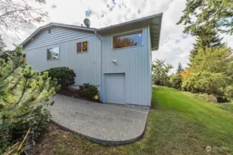 Newer Golf cart Garage