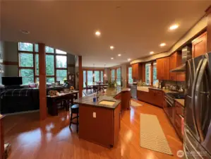 GRT RM Kitchen with windows