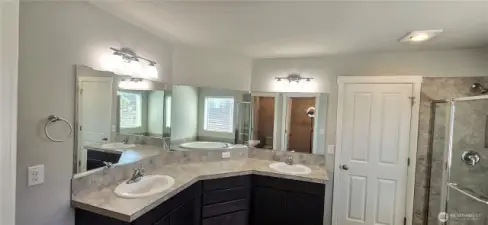 Primary Ensuite