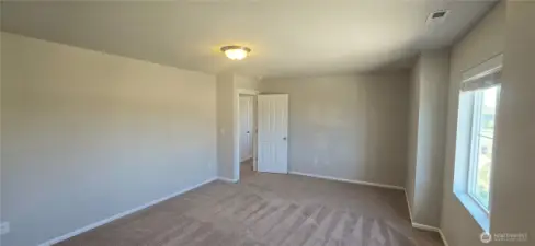 Extra Large Room
