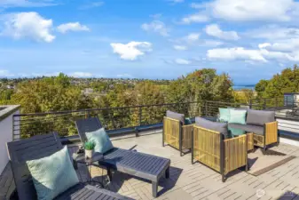 Rooftop deck with 360 degree views