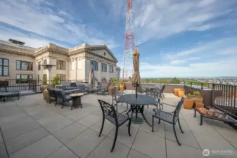 Community rooftop deck with bbqs and plenty of space to entertain guests.