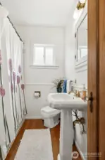 Main Floor Full Bath