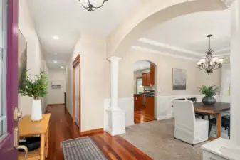 Lovely entry to welcome you home!