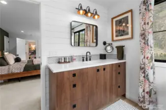 Primary bath