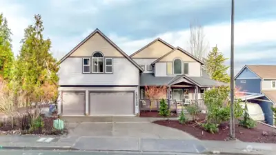 Welcome to this wonderful 5 bedroom, 2-1/2 bath home in a great Puyallup neighborhood!