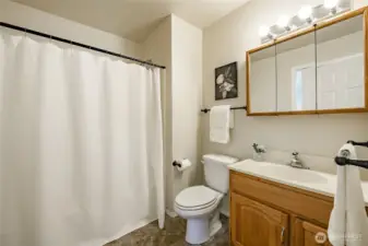 Primary bath also has hallway access door.