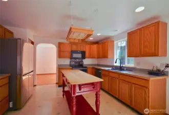 Lots of storage space and two pantry's along fridge.