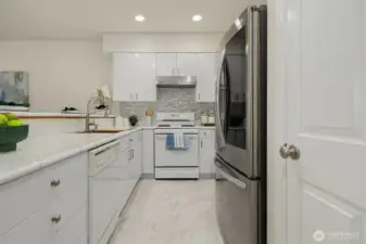 Wraparound Kitchen