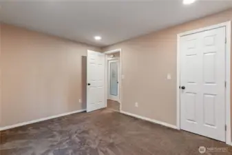 2nd Bedroom