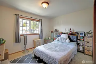 26123 - Upstairs bedroom 2