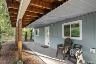 Lower level has it's own patio!