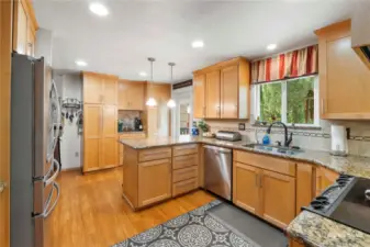 Nice workable kitchen and right off the deck for entertaining. Who wouldn't want to cook in this kitchen. It has it all.