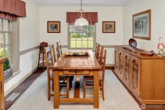 dining room with view of the garden