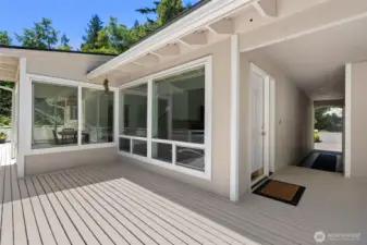 Front porch and entry way