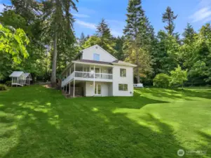 Enjoy plenty of space for pets and play with a private lower level entrance for long-term guests
