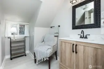 Upstairs 3/4 Bathroom