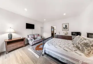 Plenty of space and privacy with a small kitchenette