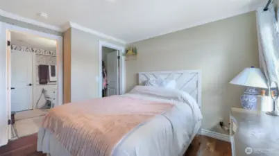 Bathroom adjoining 2nd bedroom.
