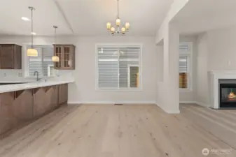 Dining area between kitchen and living room.