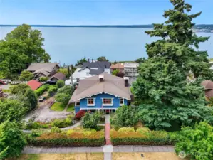 Water View South Hill nearly 5000sf and double lot.