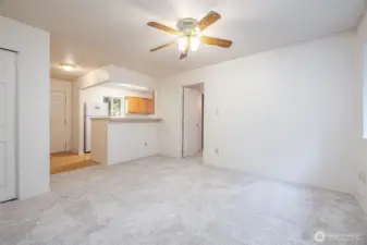 Living room with Ceiling Fan