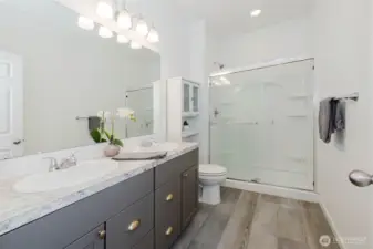 Main bathroom