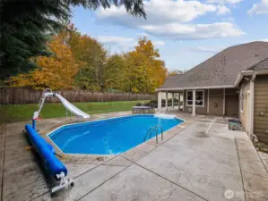 Hot tub and pool to enjoy.