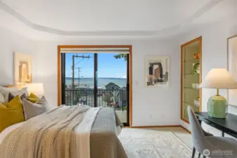 Second bedroom also has an amazing view.