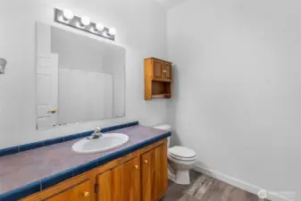 2nd Bathroom