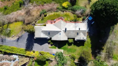 Aerial view of the rambler.