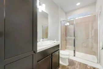 Main floor bathroom