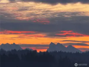 Beautiful mountains majesty from the living room.