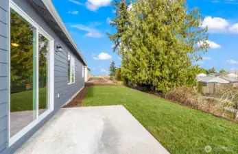 Photographs are for illustrative purposes only. Features, finishes, interior/exterior colors, landscaping and floorplan shown may vary from actual homes built.