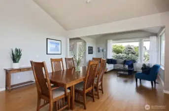 Wall between living and dining room removed during the remodel