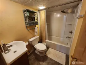 full bath