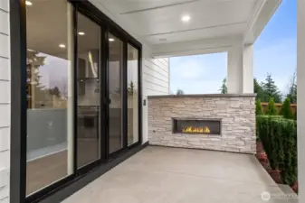 Outdoor Living- For marketing purposes only. Colors and features may vary.