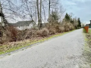 Walking trails around the neighborhood